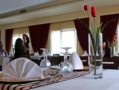 Restaurant. Palace Hotel Astúrias & Spa
