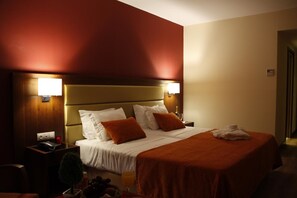 Minibar, in-room safe, soundproofing, travel cot - Palace Hotel & SPA Termas do Bicanho (Soure)