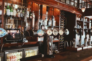 Bar (en la propiedad)