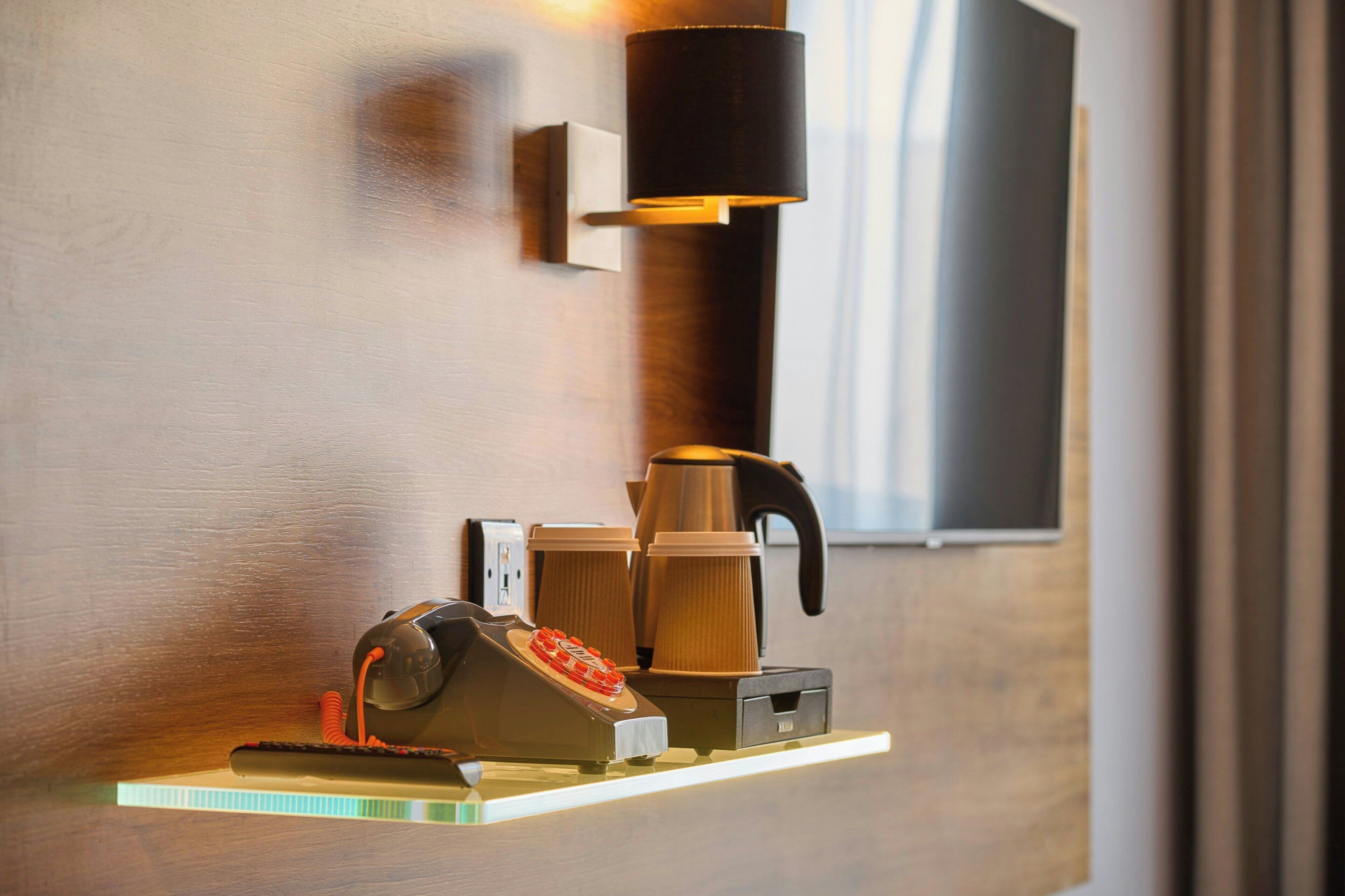 1 bedroom, hypo-allergenic bedding, blackout curtains