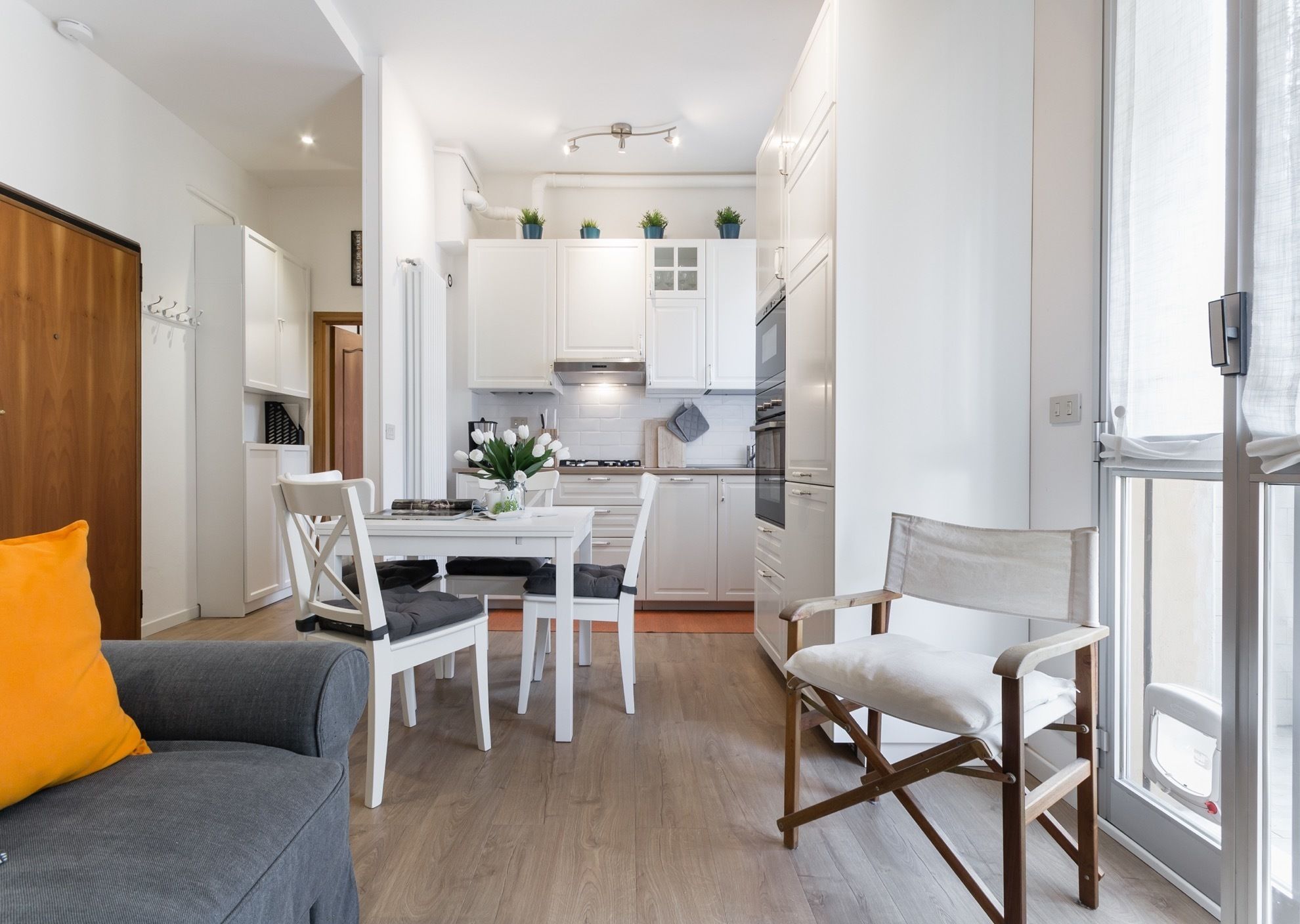 Appartamento, 2 camere da letto | Area soggiorno | TV a schermo piatto