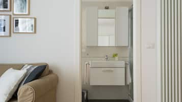 Apartment, 1 Bedroom | Bathroom sink