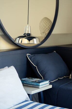Literie de qualité supérieure, matelas mémoire de forme, minibar