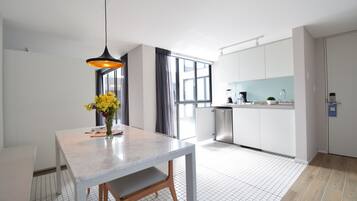 Suite estándar | Servicio a la habitación