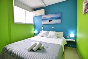 Apartment, 1 Bedroom | Soundproofing, iron/ironing board, free WiFi, bed sheets - Apartamentos Marqués de la Merced (Málaga)