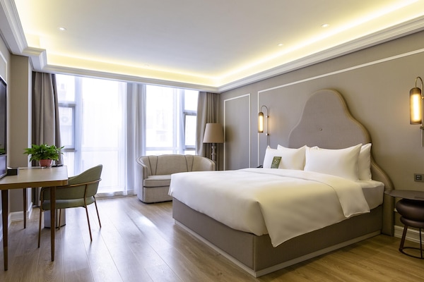 Privilege, Room, 1 Katil Raja (King) | Bar mini, peti besi dalam bilik, dihias secara berasingan