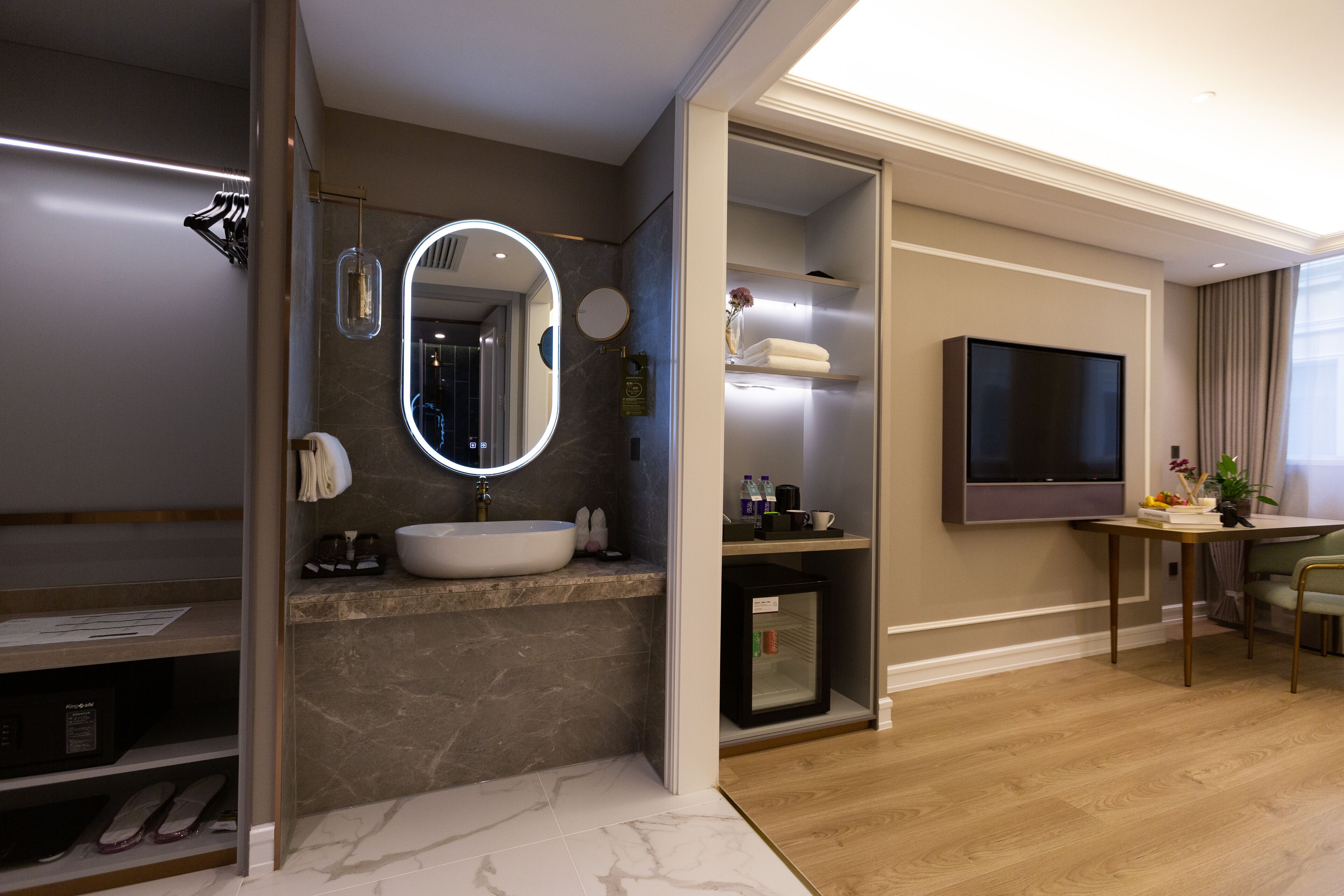 privilege, twin room, 2 single beds | room amenity