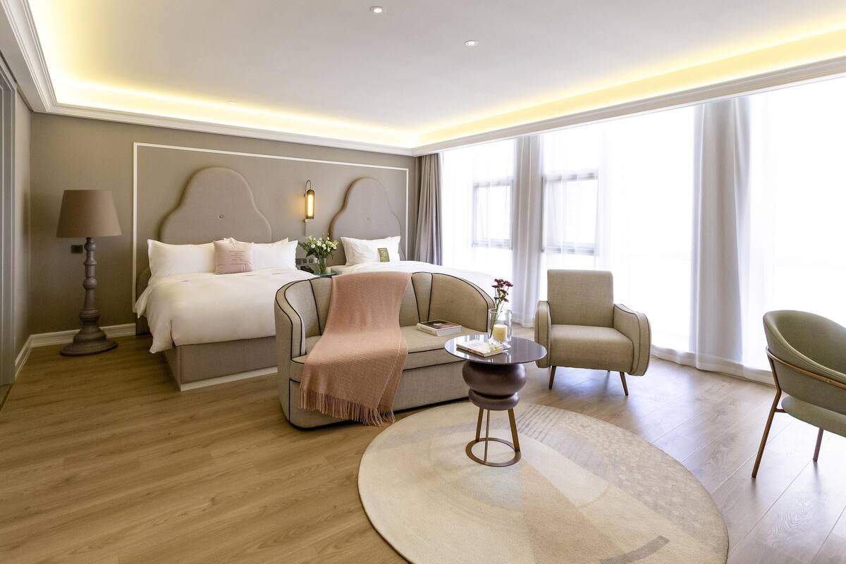 Family Room, 2 Double Beds (Classic) | Minibar, in-room safe, desk, iron/ironing board (on request)