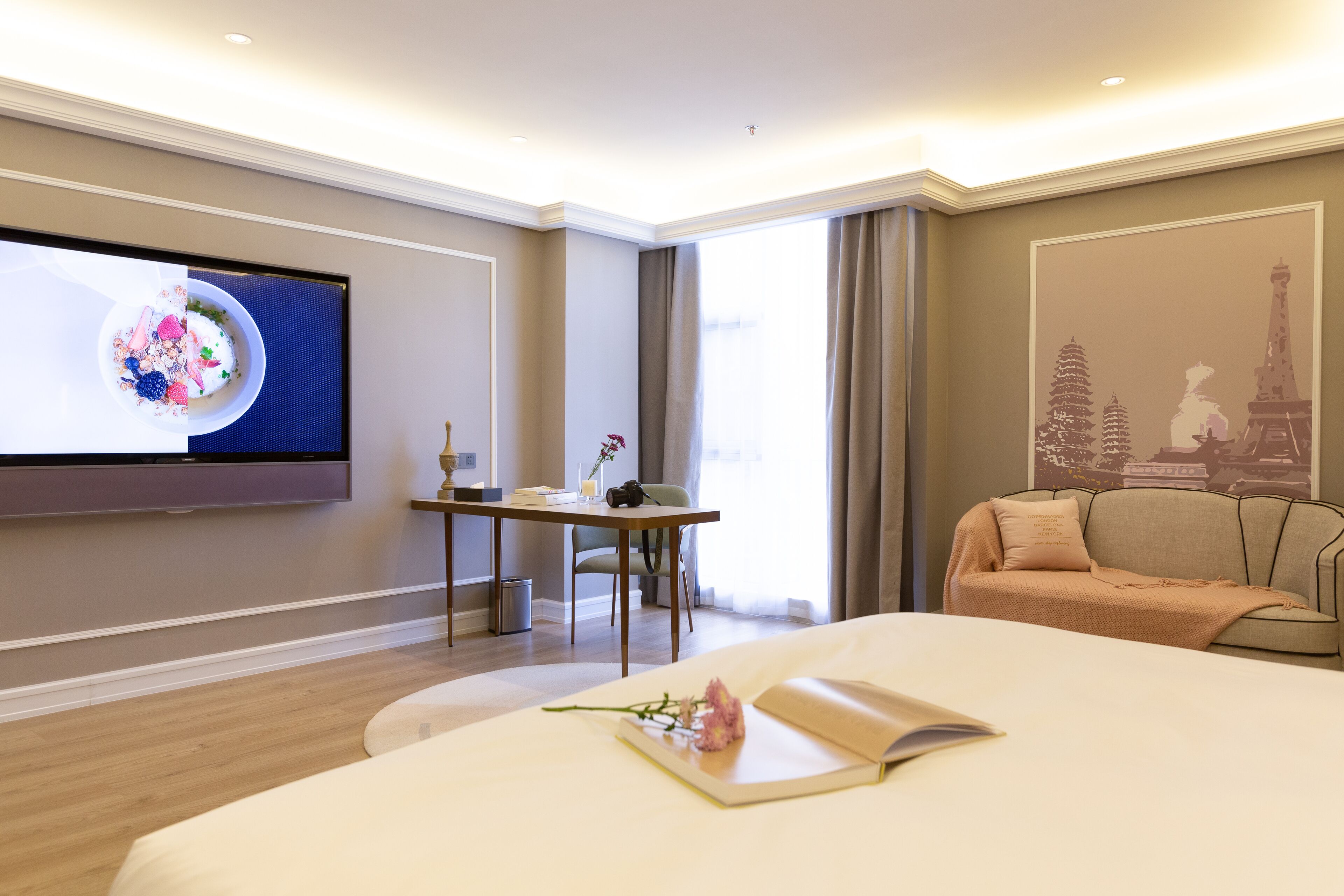 privilege, room, 1 king bed | minibar, in-room safe, individually decorated, individually furnished