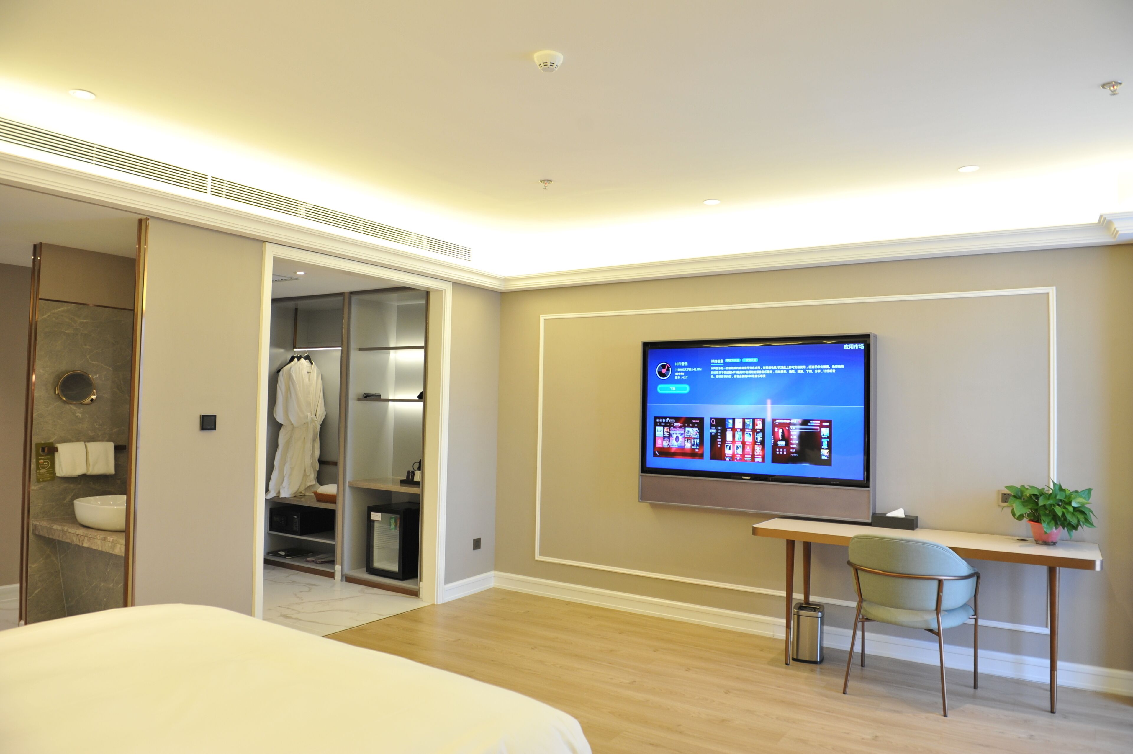 deluxe room, 2 single beds | room amenity