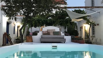 Kolam renang terbuka