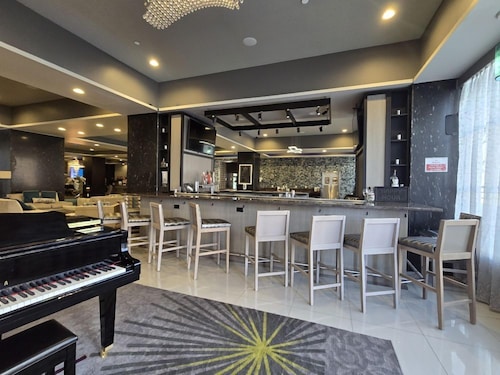 Hilton Garden Inn Wichita Downtown