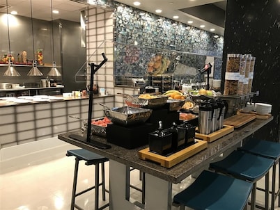 Hilton Garden Inn Wichita Downtown