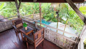 Deluxe Room Upper Floor | Terrace/patio - Royal JJ Ubud Resort & Spa (Ubud)