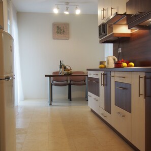 Private kitchen - DIPLOMAT APARTMENT HEVIZ (Hévíz)