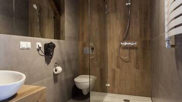 Studio (City of God) | Bathroom | Hair dryer, towels