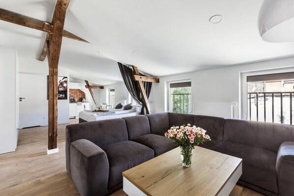 Studio (Leon: The Professional)