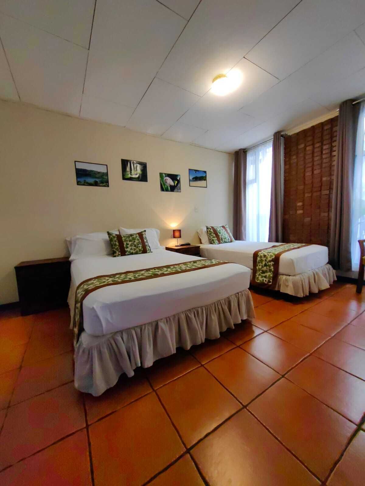 triple room | free wifi, bed sheets