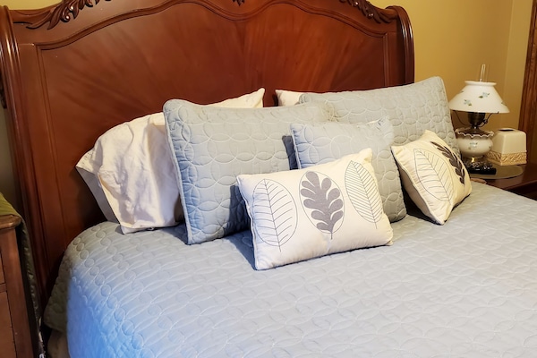 Egyptian cotton sheets, premium bedding, individually decorated