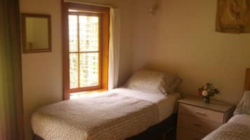 1 bedroom, WiFi, bed sheets