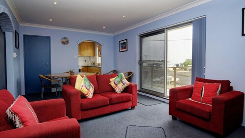 Anchorage 7 - Close by to the Rockpool!