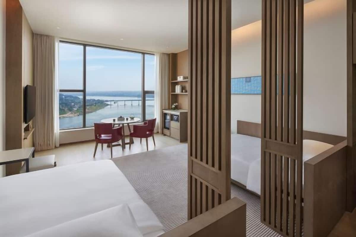 1 Schlafzimmer, Minibar, Zimmersafe, Schreibtisch