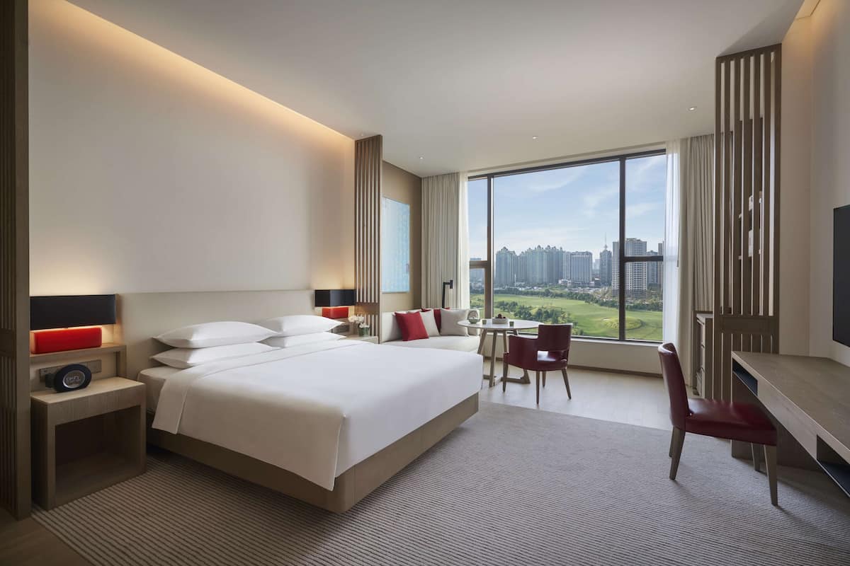 Zimmer, 1 King-Bett, Stadtblick