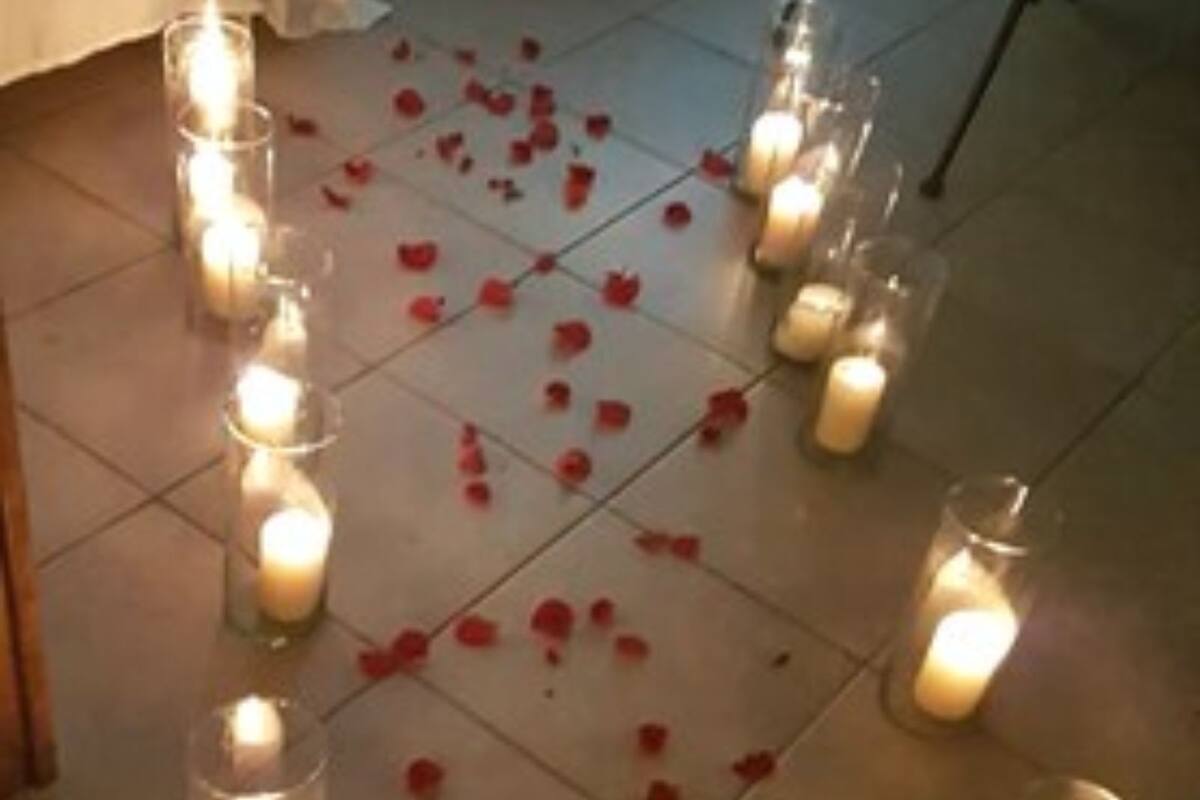 Habitación de luna de miel doble | Edredones de plumas, decoración individual, mobiliario individual