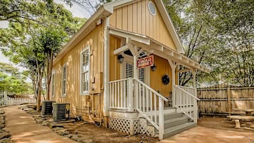 Cibolo House 1 | Terrace/patio