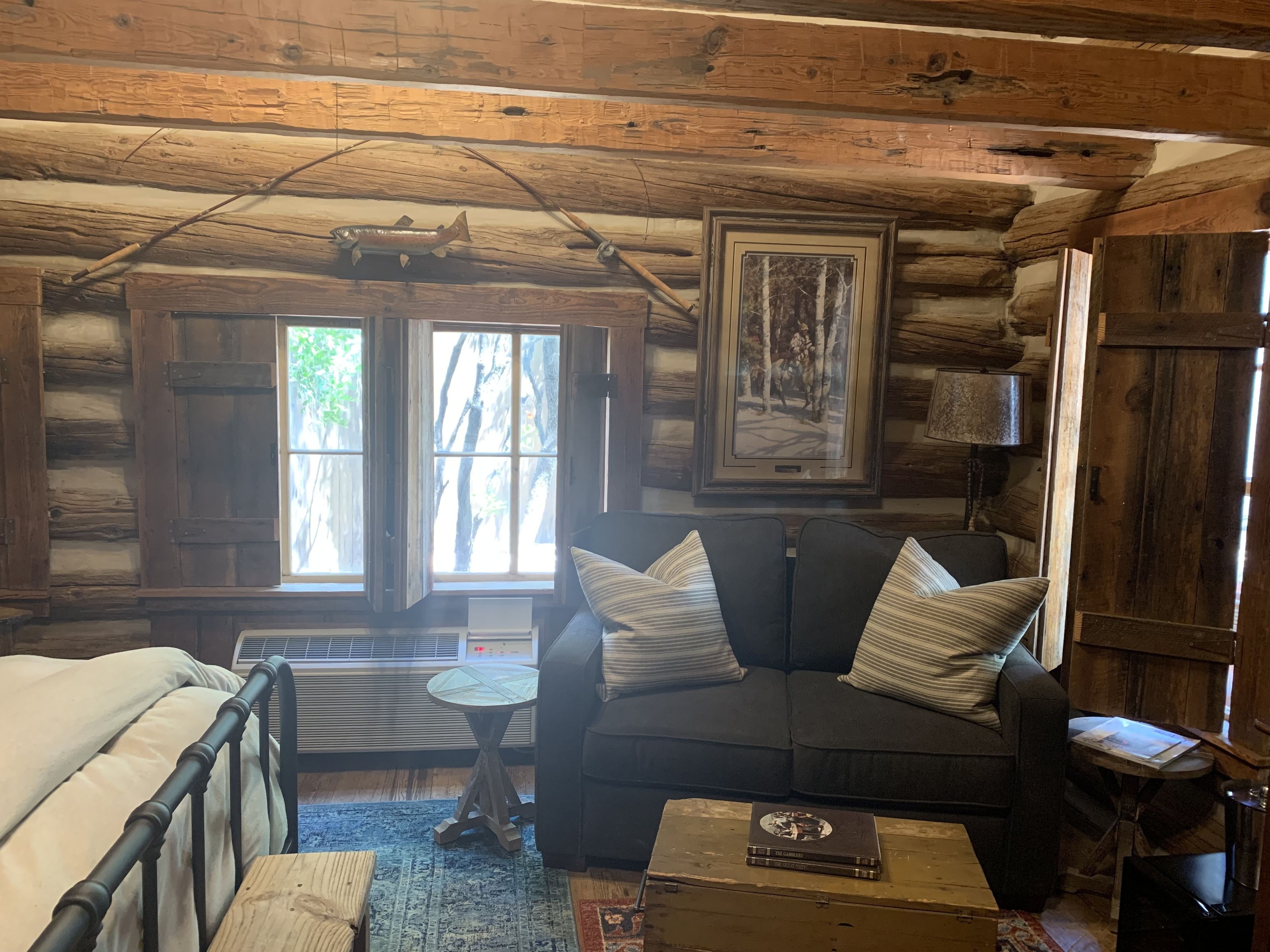 waco cabin | 1 bedroom, premium bedding, iron/ironing board, free wifi