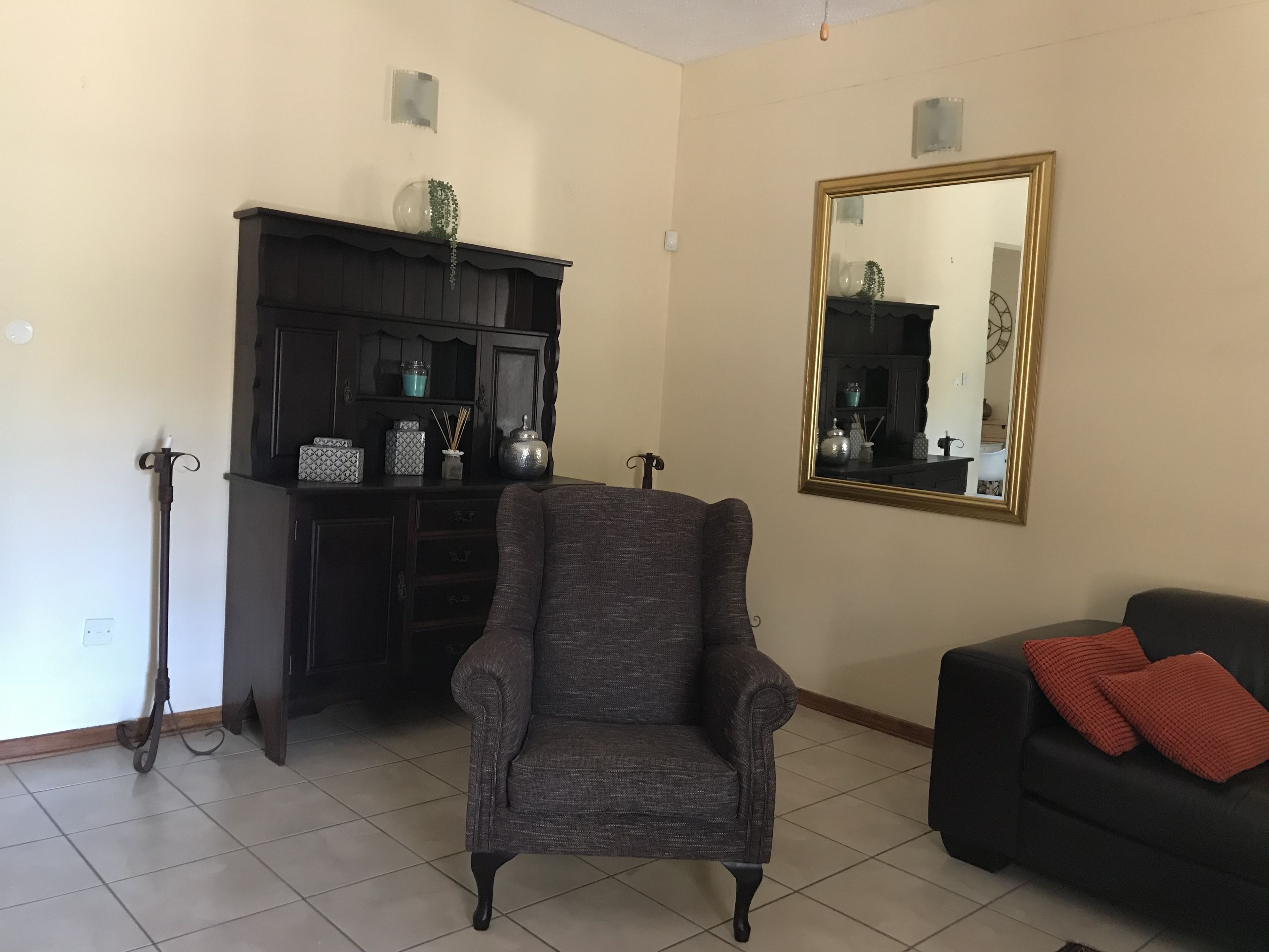 Family Apartment | Living area | TV