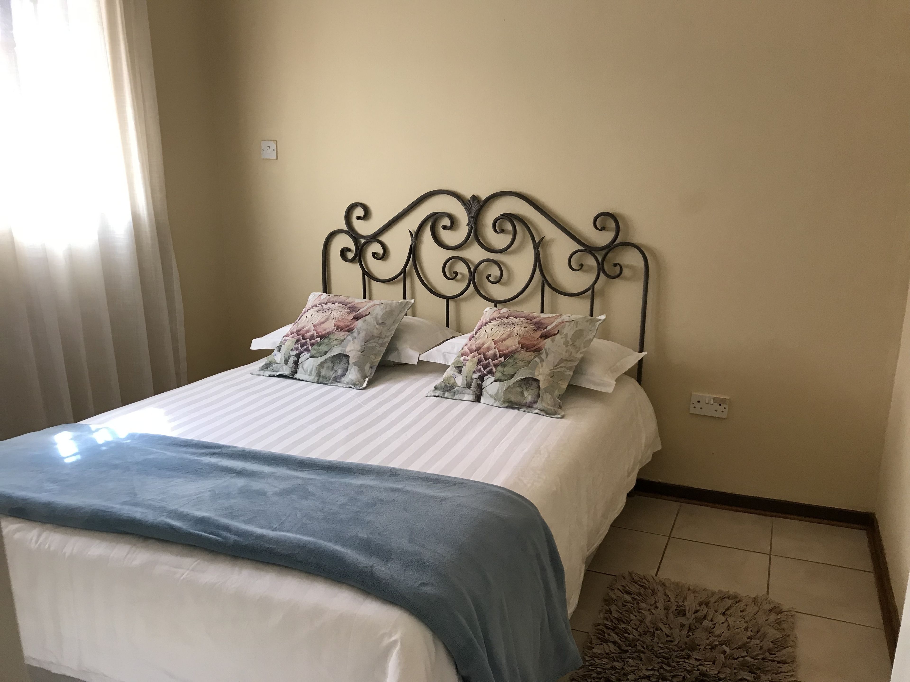 Family Apartment | 3 bedrooms, desk, iron/ironing board, free WiFi