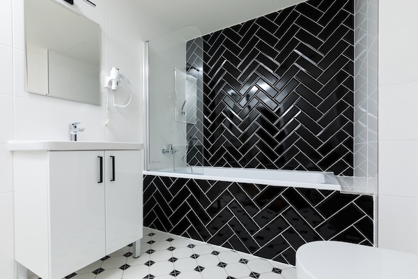 Family Apartment, 2 Bedrooms (3+kk) | Bathroom | Hair dryer, towels, soap, shampoo