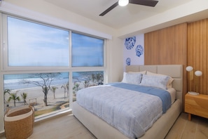 Luxury Apartment | 2 bedrooms, premium bedding, down comforters, pillowtop beds