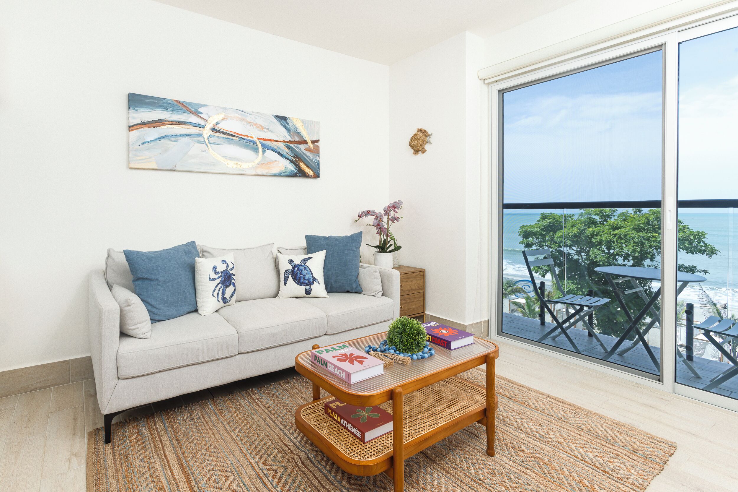 奢華公寓 | 起居區 | 平面電視