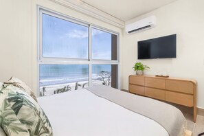 Luxury Apartment | 2 bedrooms, premium bedding, down duvets, pillow-top beds