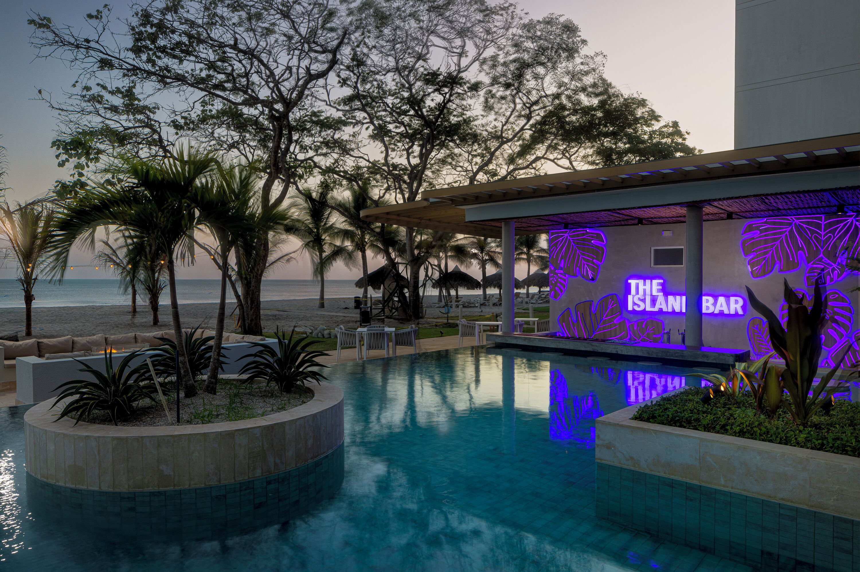 Poolbar