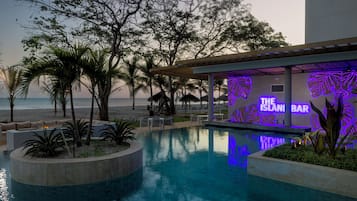 Poolbar