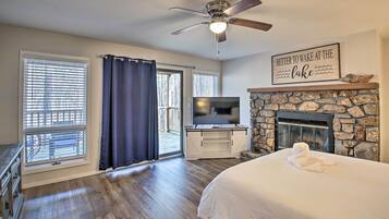 3 bedrooms, internet, bed sheets