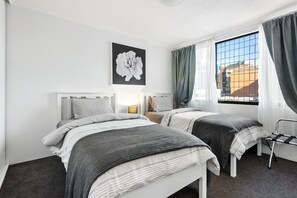 2 bedrooms, iron/ironing board, WiFi, bed sheets