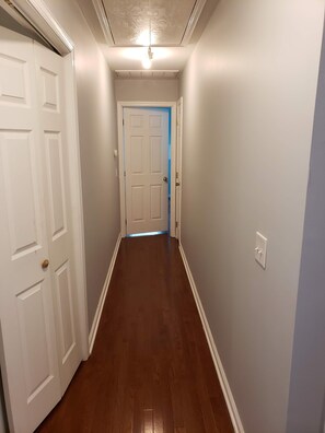Interior - Leisure filled Lakehome with Boat. Close to golf, waterparks and Casino.  (Tobyhanna)