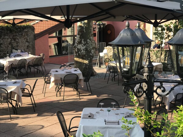 Exterior detail - Locanda Capolago (Colico)