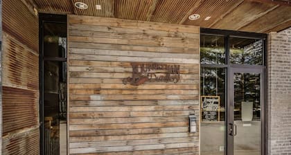 Uusi! Täydellinen ryhmille, kävele Journeymaniin / Three Oaksin keskustaan