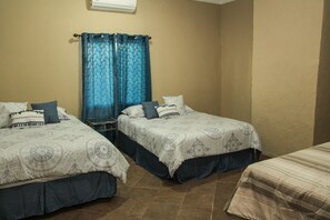 Free WiFi, bed sheets - Plaza Goya #201 New Spacious 2 bdrm Suite for 10 (Puerto Peñasco)