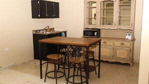 Unclassified image, 2 of 11, button - Plaza Goya suite #106  Two Minutes From Sandy Beach (Puerto Peñasco)