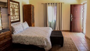 Deluxe Room | Free WiFi, bed sheets - Beautiful Costa Diamante Beach Resort Deluxe Suite (Puerto Peñasco)