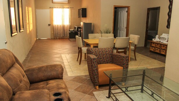 Deluxe Room | Living area - Super Suite Plaza Goya (Puerto Peñasco)
