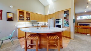 Unclassified image, 3 of 16, button - Snowcreek Resort Vacation Rental 950 (Mammoth Lakes)