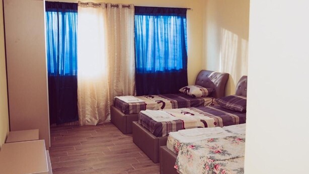 In-room safe, iron/ironing board, free cots/infant beds, rollaway beds - Hotel Joni Restaurant (Buçimas)