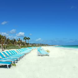 Private beach, white sand, sun loungers, beach towels